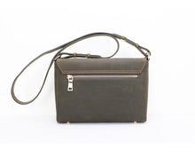 Oakbark & Chrome Shoulder Bag in Havana